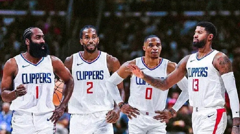 雷霆险胜浙江队，伦纳德带队取胜